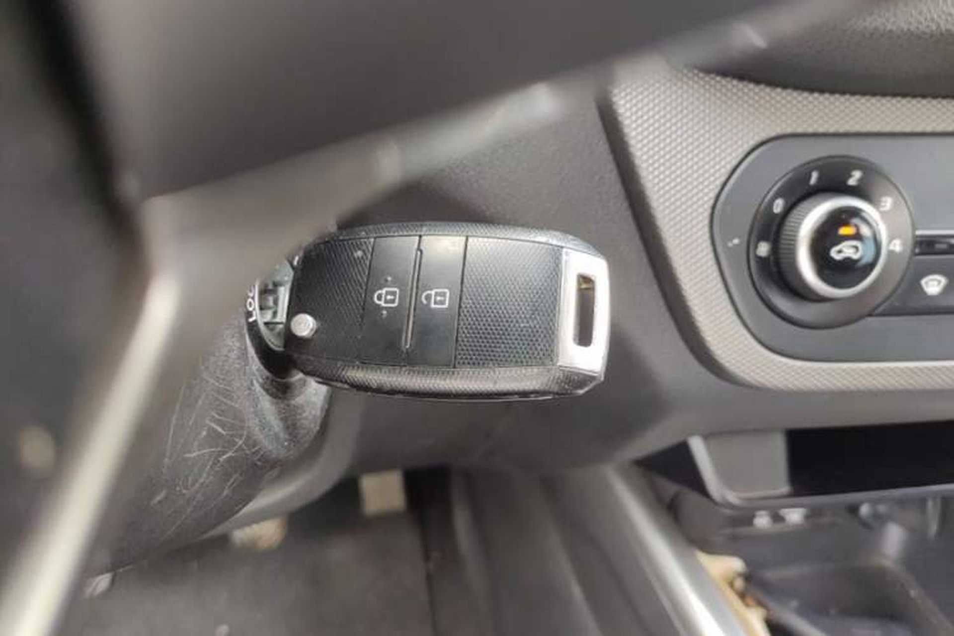 Used Kia KX3 2015 1.6L Manual Two-Wheel-Drive GLS Vehicle Key