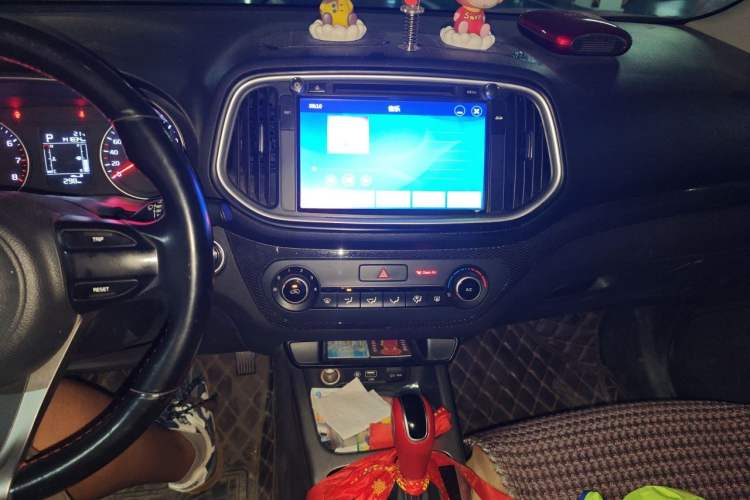 Used Kia KX3 2015 1.6T Automatic Two-Wheel Drive DLX Audio And AC Panel