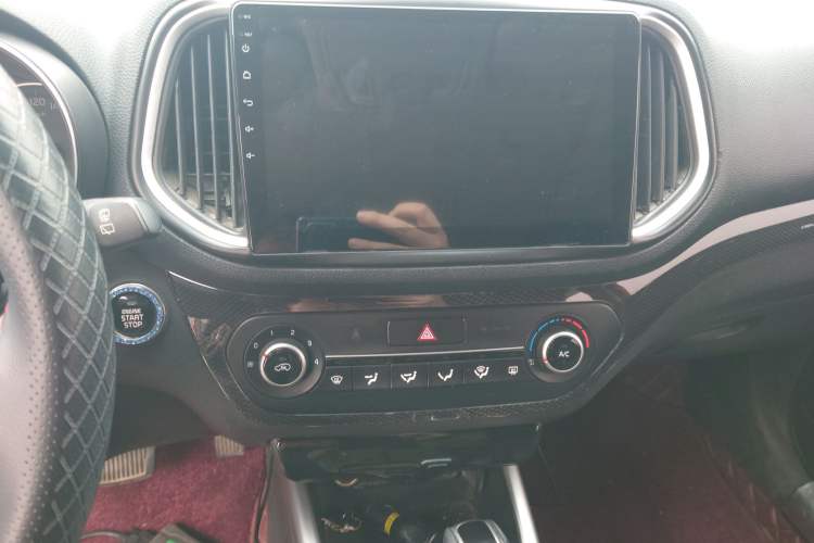 Used Kia KX3 2015 1.6L Automatic Two-Wheel Drive DLX Audio And AC Panel