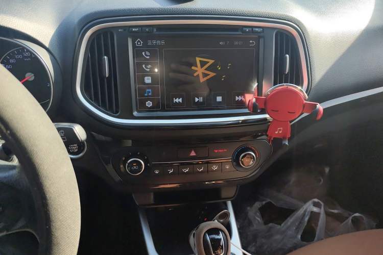 Used Kia KX3 2015 1.6L Automatic Two-Wheel Drive DLX Audio And AC Panel