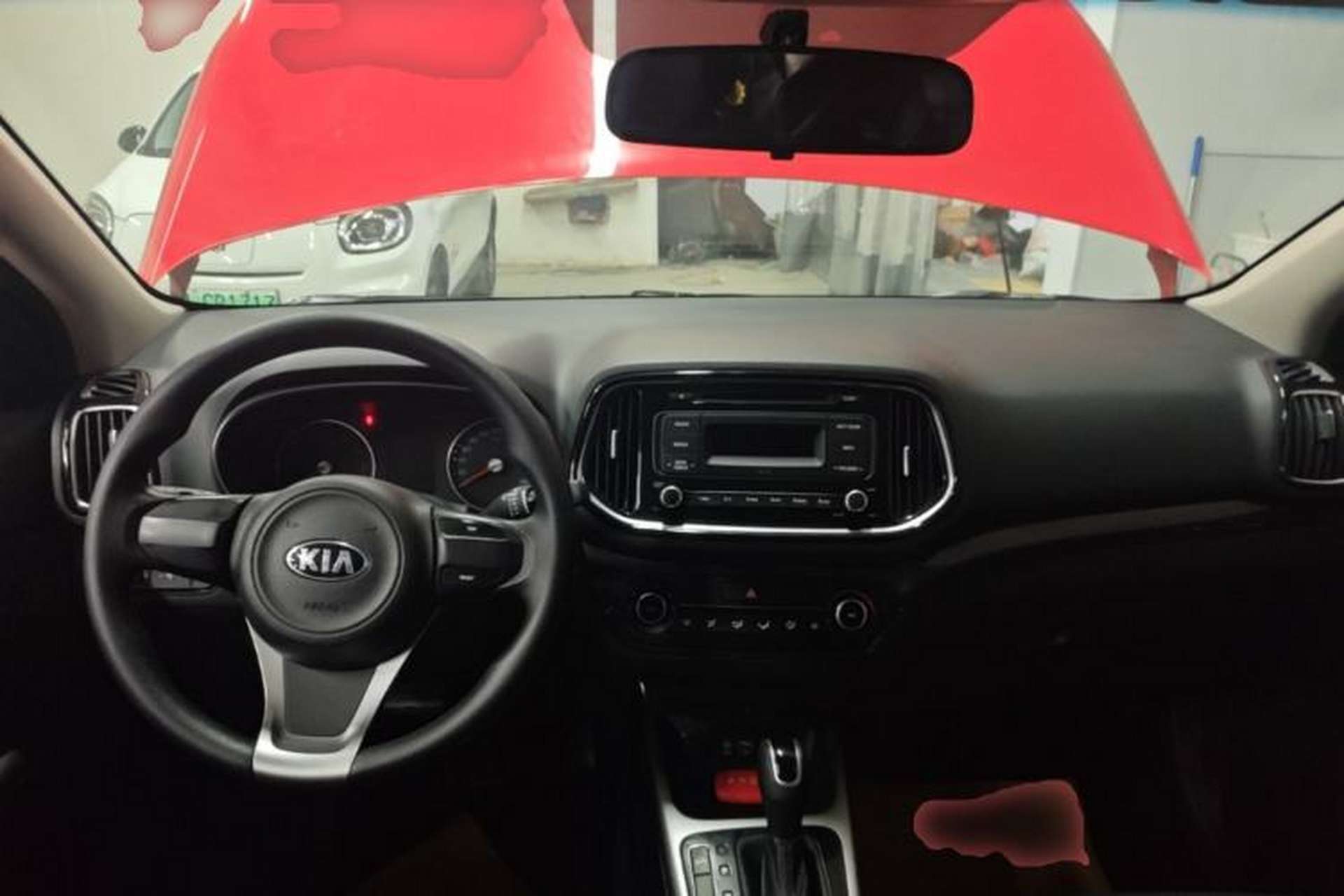 Used Kia KX3 2015 1.6L Automatic Two-Wheel Drive DLX Center Console