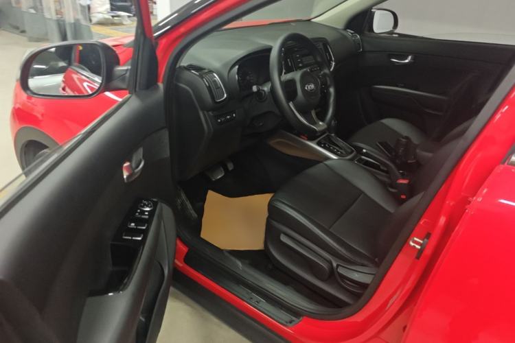 Used Kia KX3 2015 1.6L Automatic Two-Wheel Drive DLX Driver Seat