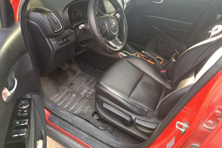 Used Kia KX3 2015 1.6L Automatic Two-Wheel Drive DLX Driver Seat