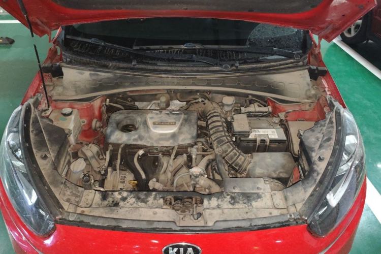 Used Kia KX3 2015 1.6T Automatic Two-Wheel Drive DLX Engine Bay