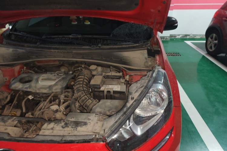 Used Kia KX3 2015 1.6T Automatic Two-Wheel Drive DLX Engine Bay Left