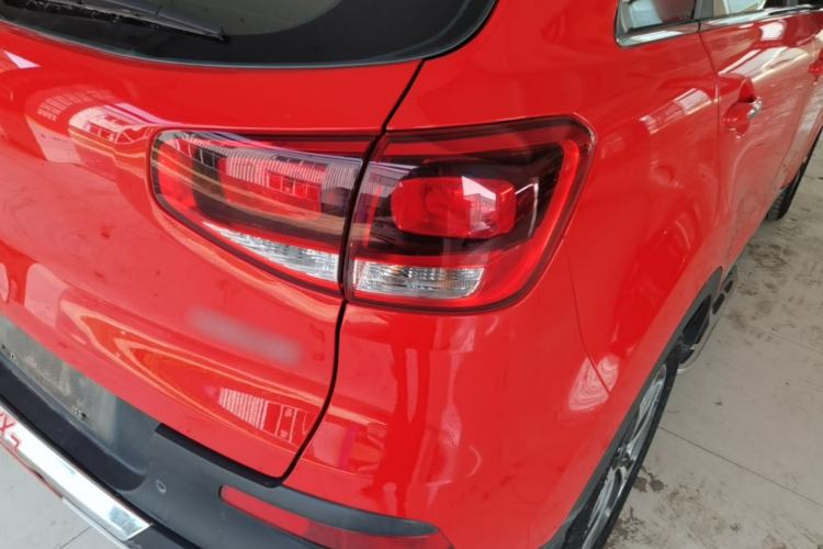 Used Kia KX3 2015 1.6L Automatic Two-Wheel Drive DLX Exterior 3