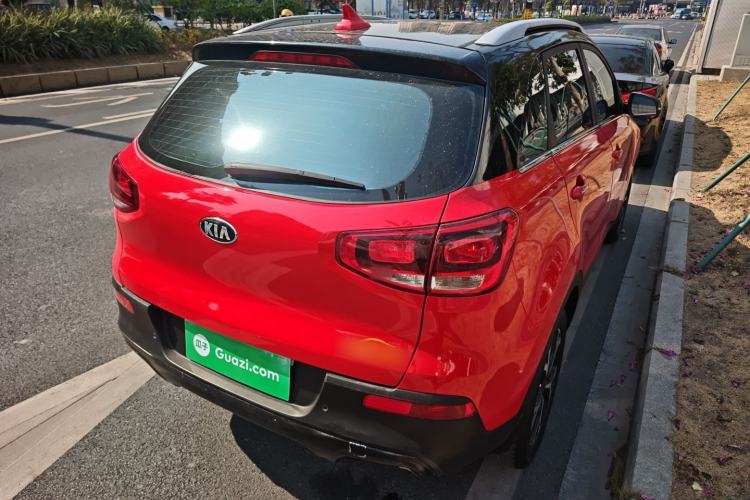 Used Kia KX3 2015 1.6L Automatic Two-Wheel Drive DLX Exterior 5