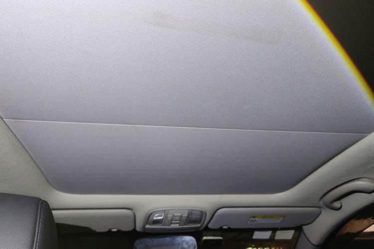 Used Kia KX3 2015 1.6L Automatic Two-Wheel Drive DLX Headliner