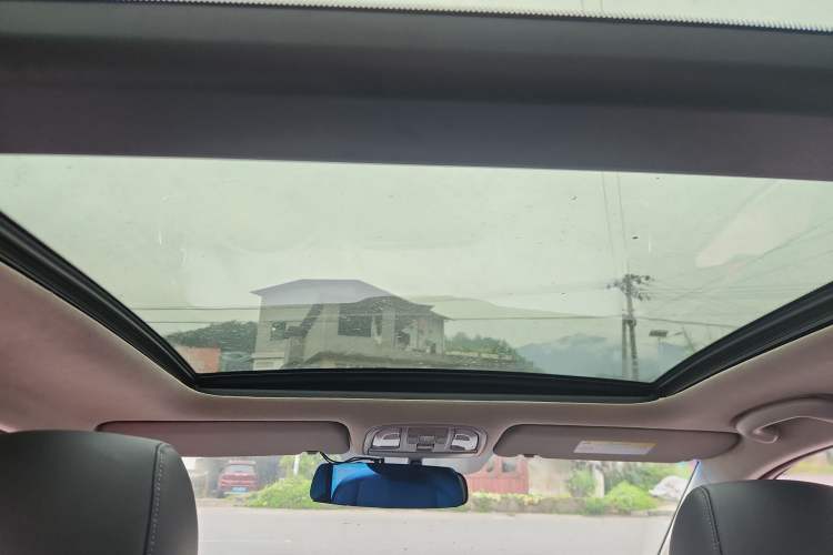 Used Kia KX3 2015 1.6L Automatic Two-Wheel Drive DLX Headliner