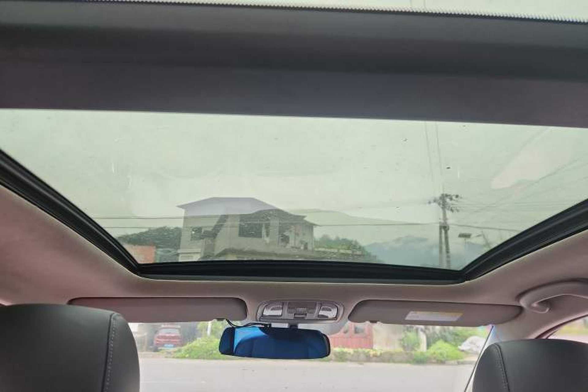 Used Kia KX3 2015 1.6L Automatic Two-Wheel Drive DLX Headliner