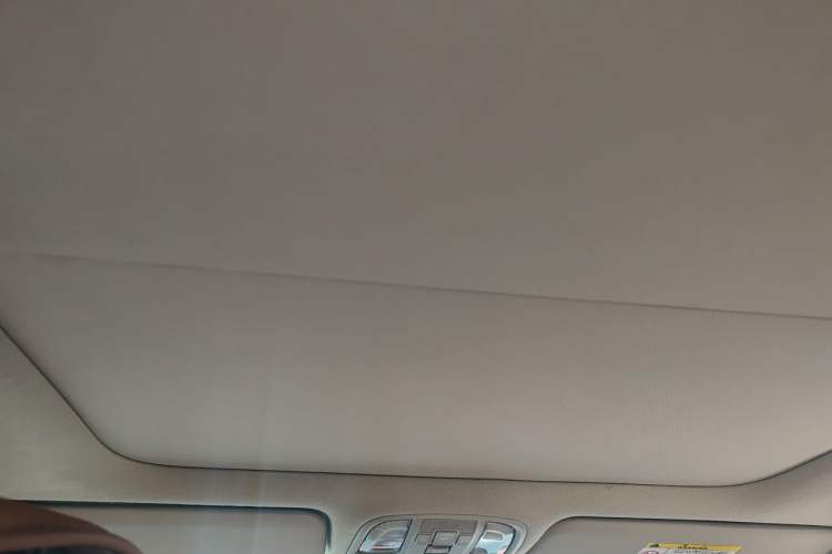Used Kia KX3 2015 1.6L Automatic Two-Wheel Drive DLX Headliner