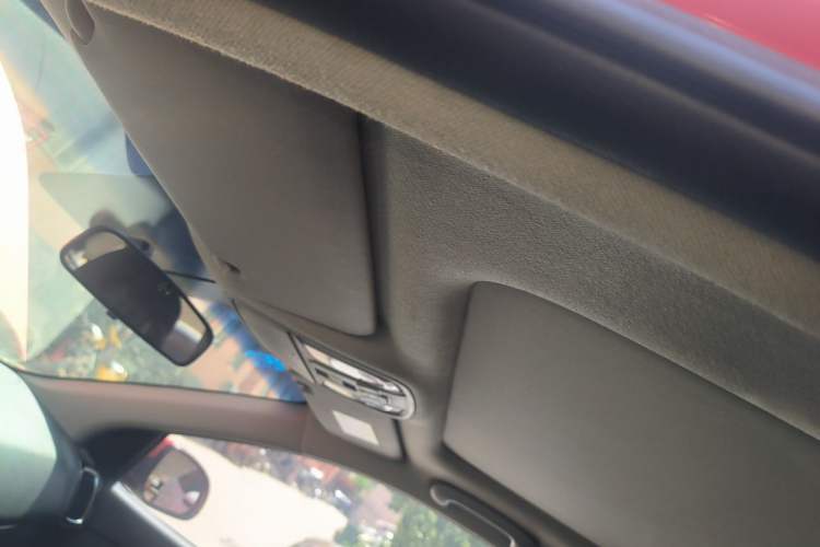 Used Kia KX3 2015 1.6L Automatic Two-Wheel Drive DLX Headliner