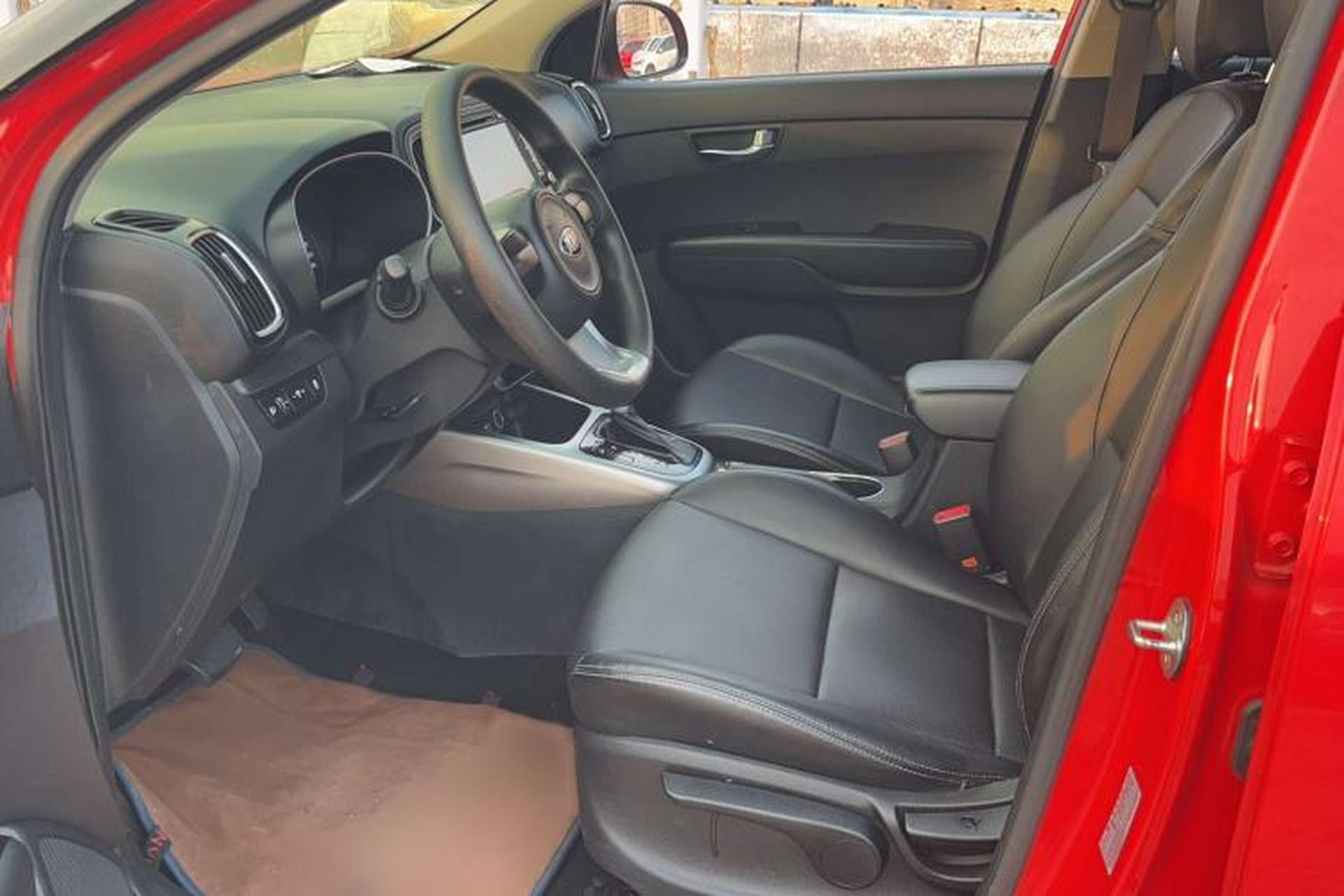 Used Kia KX3 2015 1.6L Automatic Two-Wheel Drive DLX Interior 2