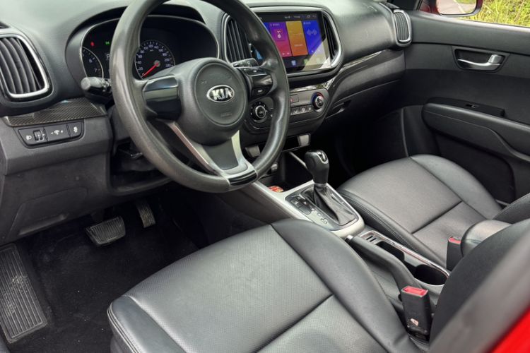Used Kia KX3 2015 1.6L Automatic Two-Wheel Drive DLX Interior 3