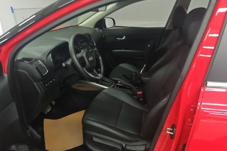 Used Kia KX3 2015 1.6L Automatic Two-Wheel Drive DLX Left Front Seat