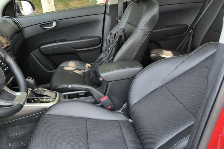 Used Kia KX3 2015 1.6L Automatic Two-Wheel Drive DLX Left Front Seat