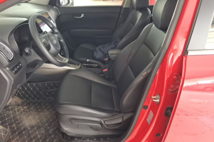 Used Kia KX3 2015 1.6L Automatic Two-Wheel Drive DLX Left Front Seat