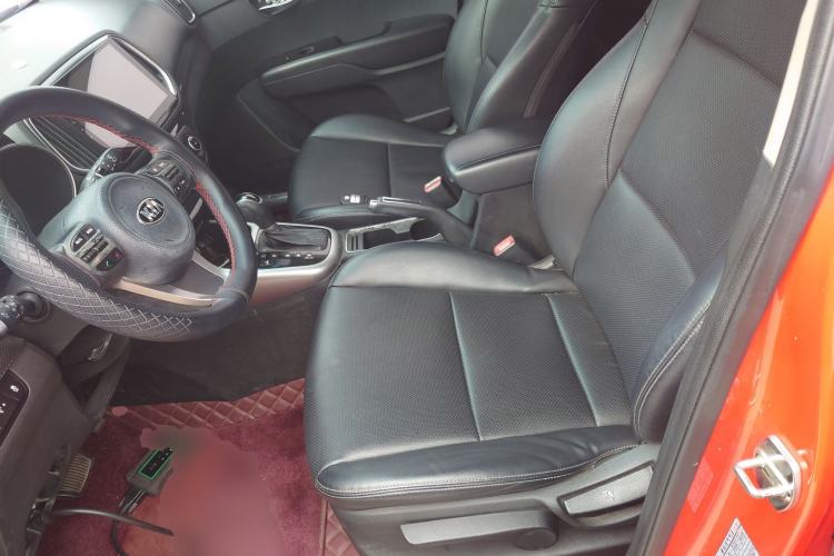 Used Kia KX3 2015 1.6L Automatic Two-Wheel Drive DLX Left Front Seat