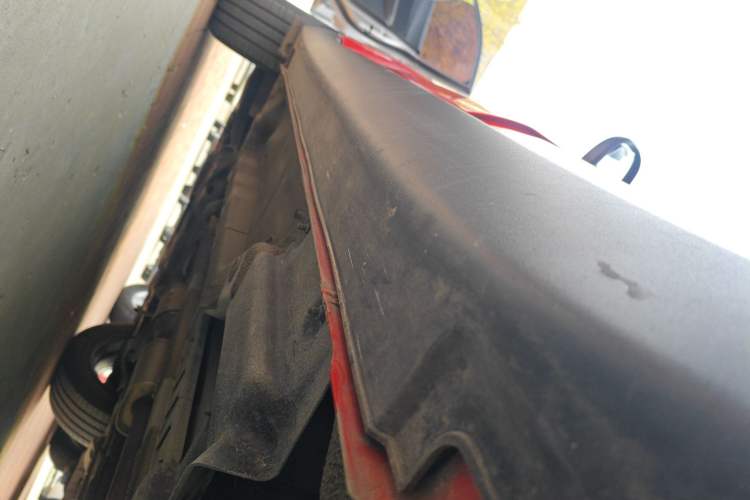 Used Kia KX3 2015 1.6L Automatic Two-Wheel Drive DLX Left Side Sill