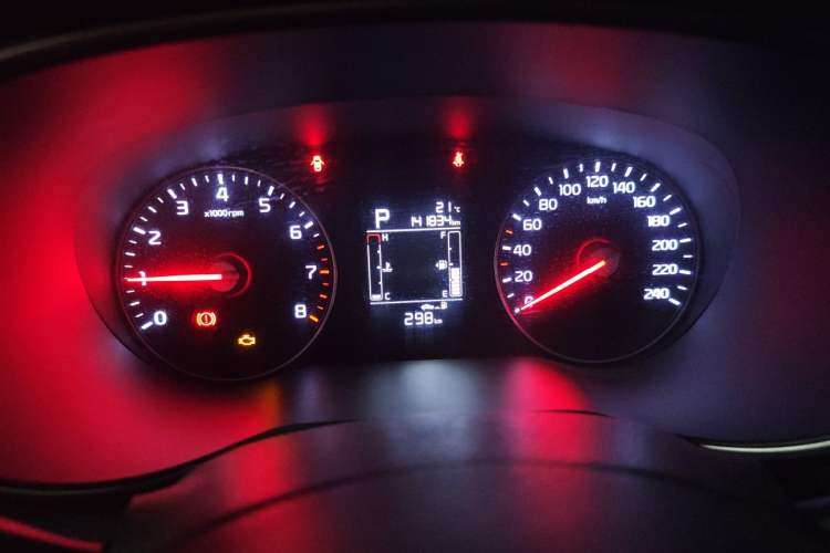 Used Kia KX3 2015 1.6T Automatic Two-Wheel Drive DLX Odometer Close Up