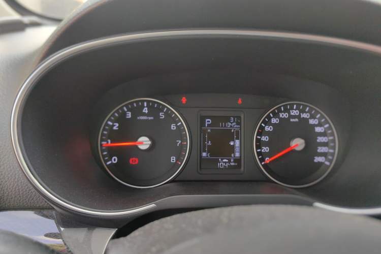 Used Kia KX3 2015 1.6L Automatic Two-Wheel Drive DLX Odometer Close Up