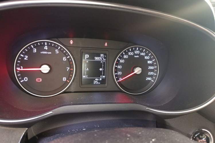 Used Kia KX3 2015 1.6L Automatic Two-Wheel Drive DLX Odometer Close Up