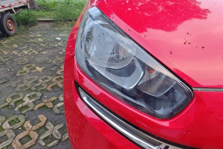 Used Kia KX3 2015 1.6L Automatic Two-Wheel Drive DLX Right Front Headlight
