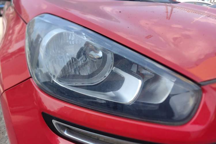 Used Kia KX3 2015 1.6L Automatic Two-Wheel Drive DLX Right Front Headlight