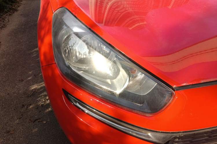 Used Kia KX3 2015 1.6L Automatic Two-Wheel Drive DLX Right Front Headlight