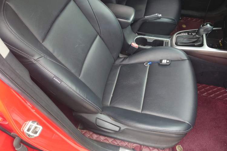 Used Kia KX3 2015 1.6L Automatic Two-Wheel Drive DLX Right Front Seat