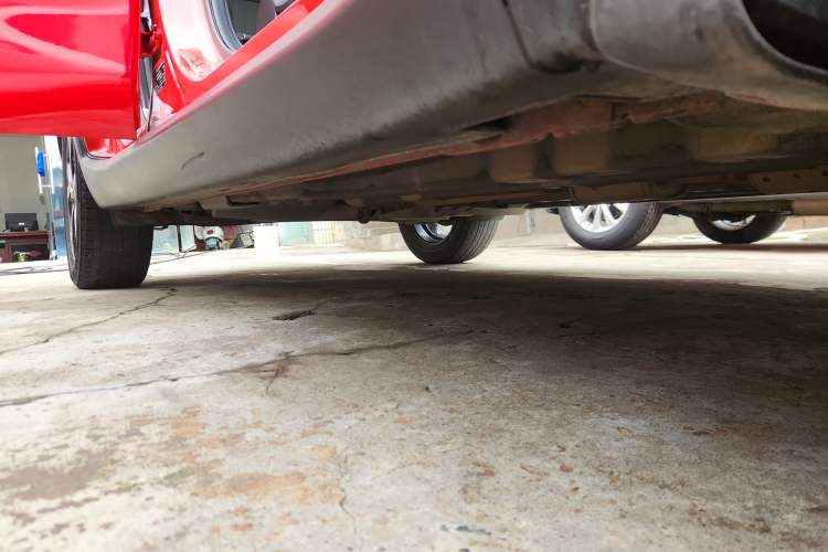 Used Kia KX3 2015 1.6L Automatic Two-Wheel Drive DLX Right Side Sill