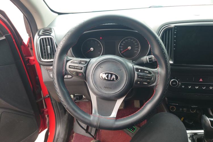 Used Kia KX3 2015 1.6L Automatic Two-Wheel Drive DLX Steering Wheel