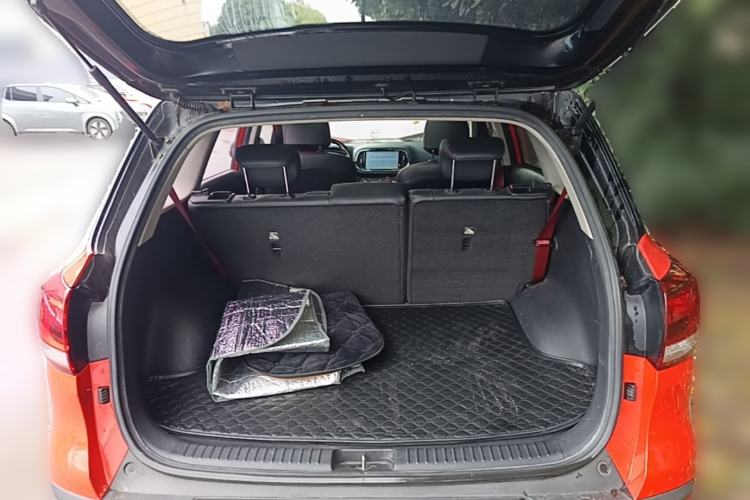 Used Kia KX3 2015 1.6T Automatic Two-Wheel Drive DLX Trunk