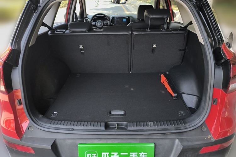 Used Kia KX3 2015 1.6L Automatic Two-Wheel Drive DLX Trunk