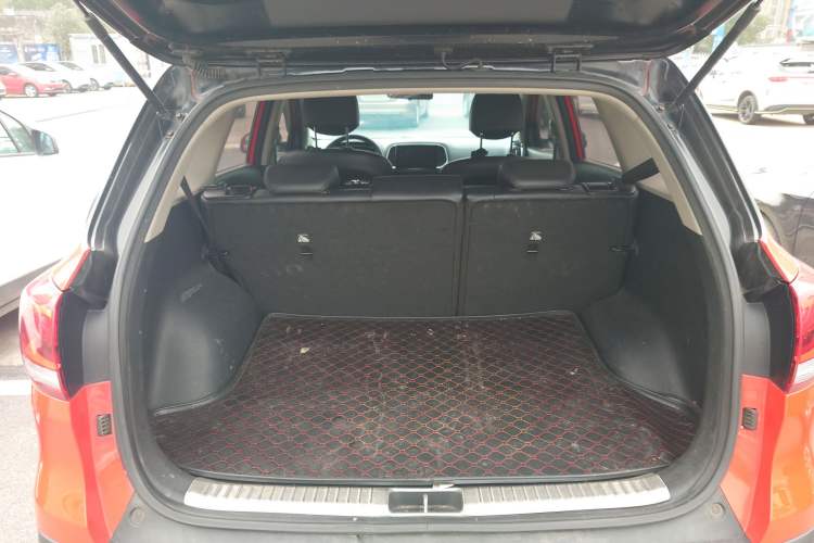 Used Kia KX3 2015 1.6L Automatic Two-Wheel Drive DLX Trunk