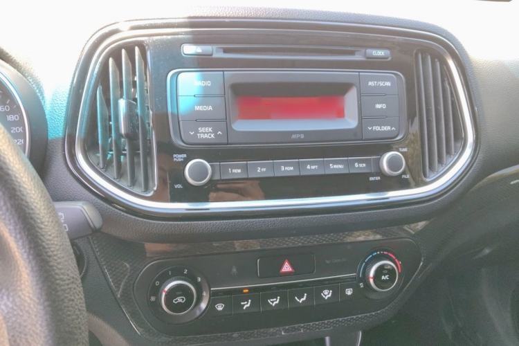Used Kia KX3 2015 1.6L Automatic Two-Wheel Drive DLX Audio And AC Panel