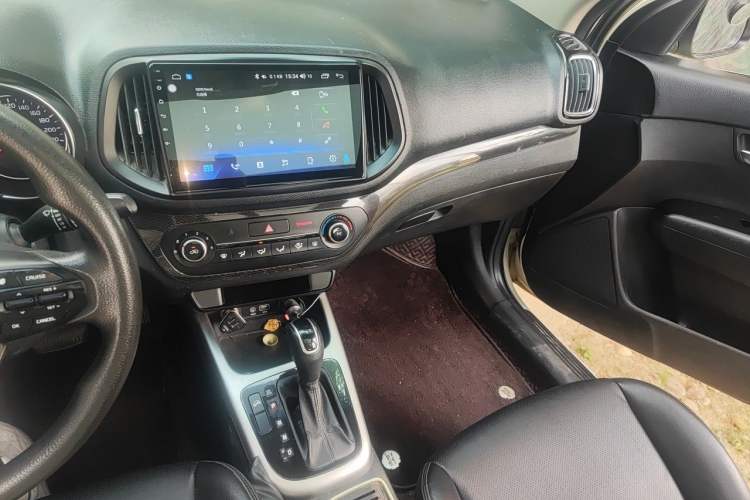 Used Kia KX3 2015 1.6L Automatic Two-Wheel Drive DLX Audio And AC Panel