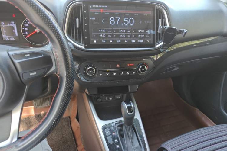 Used Kia KX3 2015 1.6L Automatic Two-Wheel Drive DLX Audio And AC Panel