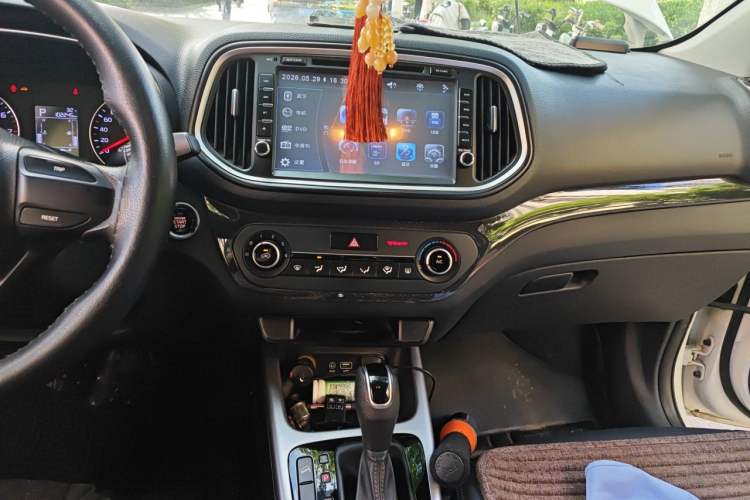 Used Kia KX3 2015 1.6L Automatic Two-Wheel Drive DLX Audio And AC Panel
