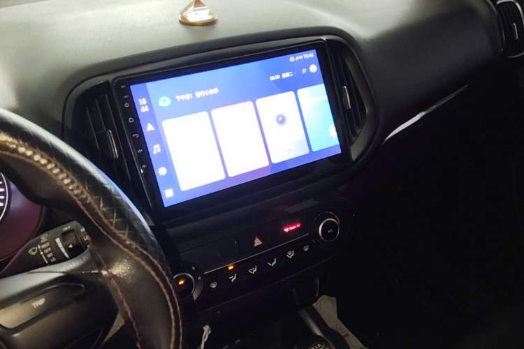 Used Kia KX3 2015 1.6L Automatic Two-Wheel Drive DLX Audio And AC Panel