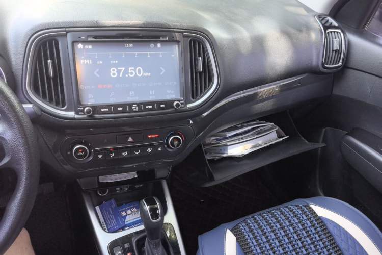 Used Kia KX3 2015 1.6L Automatic Two-Wheel Drive DLX Audio And AC Panel
