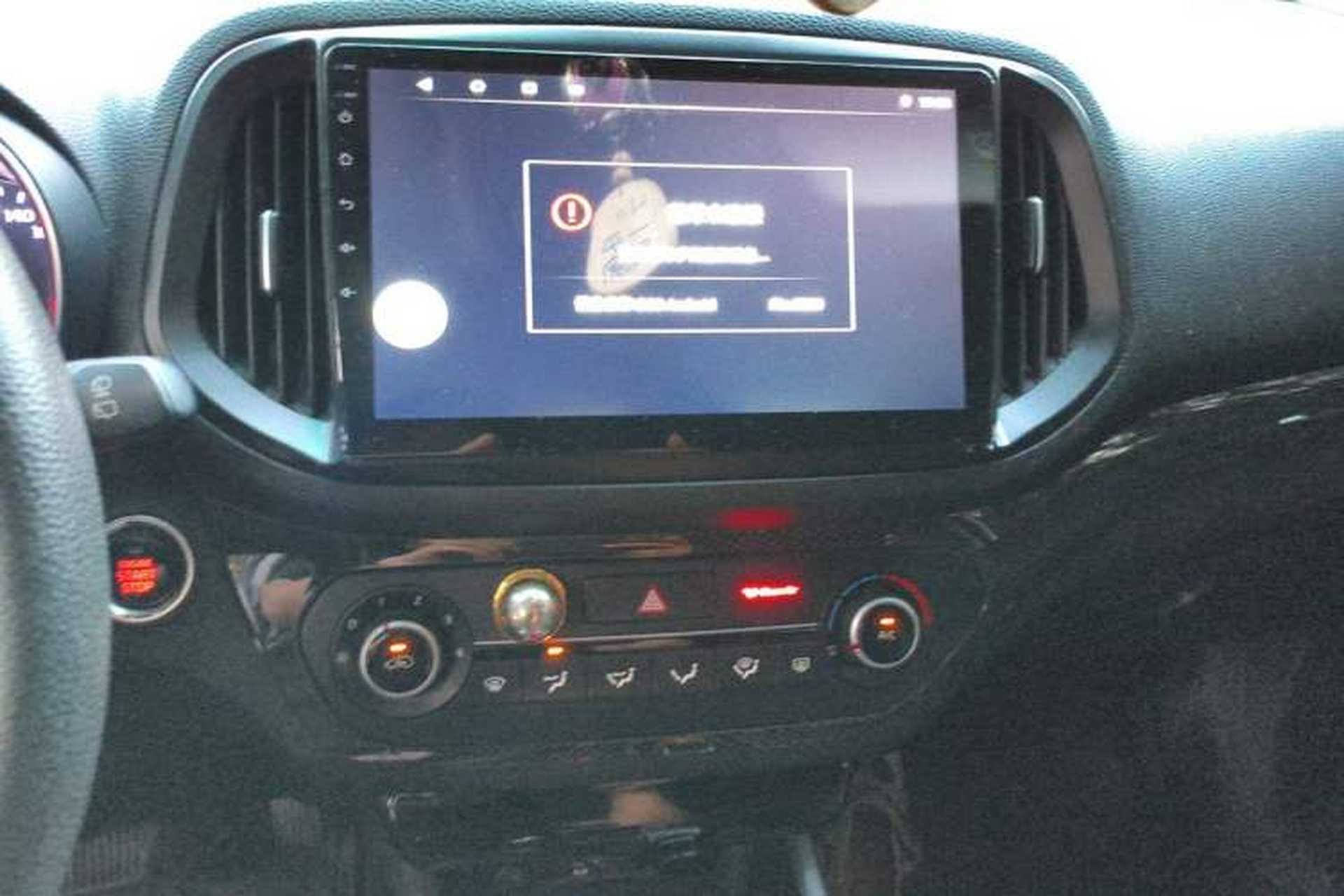 Used Kia KX3 2015 1.6L Automatic Two-Wheel Drive DLX Audio And AC Panel