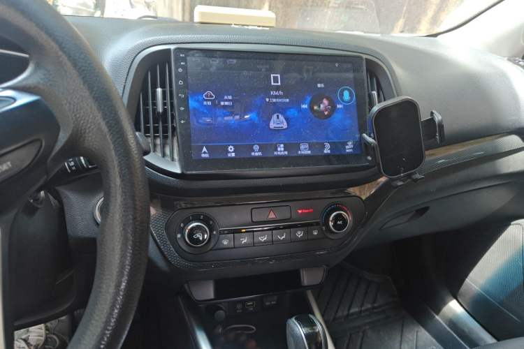 Used Kia KX3 2015 1.6L Automatic Two-Wheel Drive DLX Audio And AC Panel