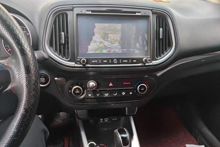 Used Kia KX3 2015 1.6L Automatic Two-Wheel Drive DLX Audio And AC Panel