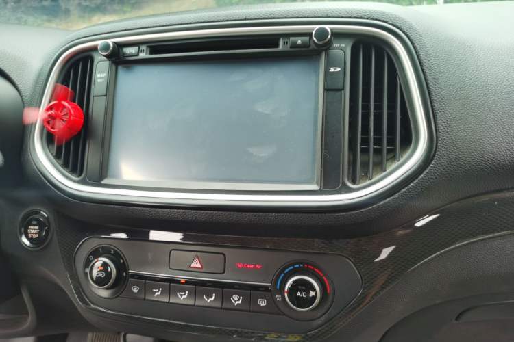 Used Kia KX3 2015 1.6L Automatic Two-Wheel Drive DLX Audio And AC Panel