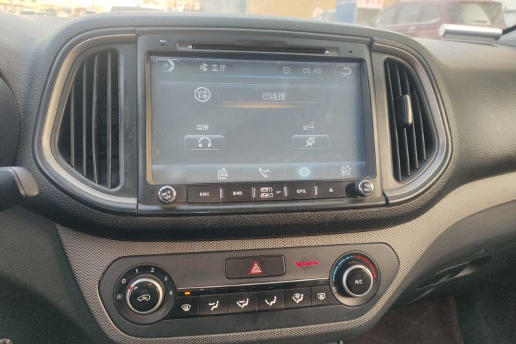 Used Kia KX3 2015 1.6L Manual Two-Wheel Drive GL Audio And AC Panel