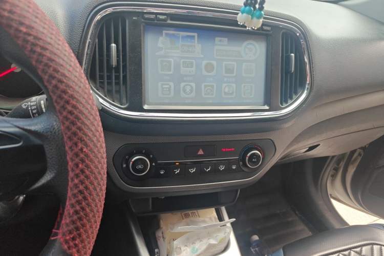 Used Kia KX3 2015 1.6L Manual Two-Wheel Drive GL Audio And AC Panel