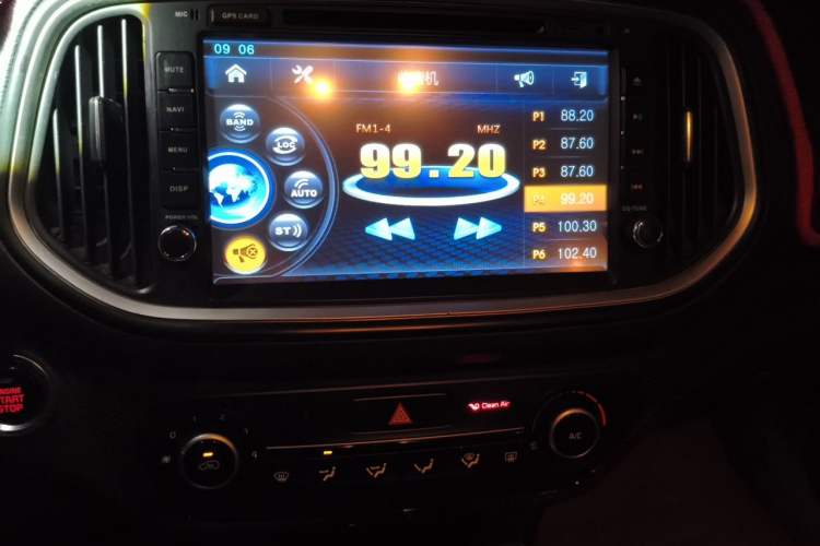 Used Kia KX3 2015 1.6L Automatic Two-Wheel Drive DLX Audio And AC Panel