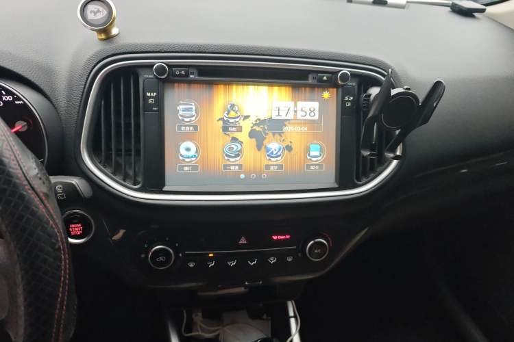 Used Kia KX3 2015 1.6L Automatic Two-Wheel Drive DLX Audio And AC Panel