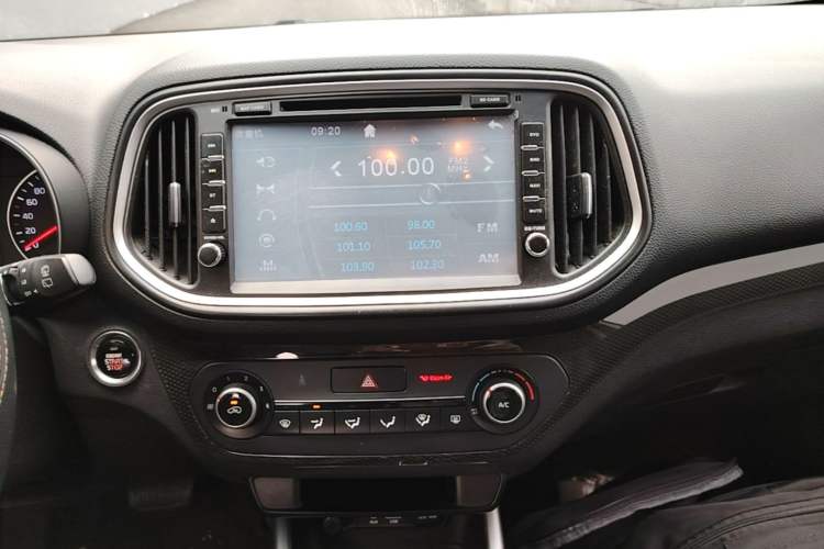 Used Kia KX3 2015 1.6L Automatic Two-Wheel Drive DLX Audio And AC Panel